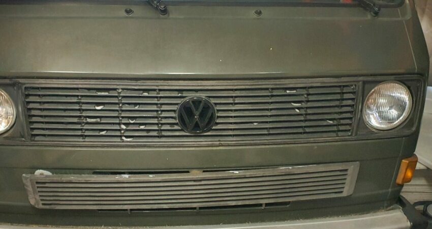 Die Front muss dunkel!