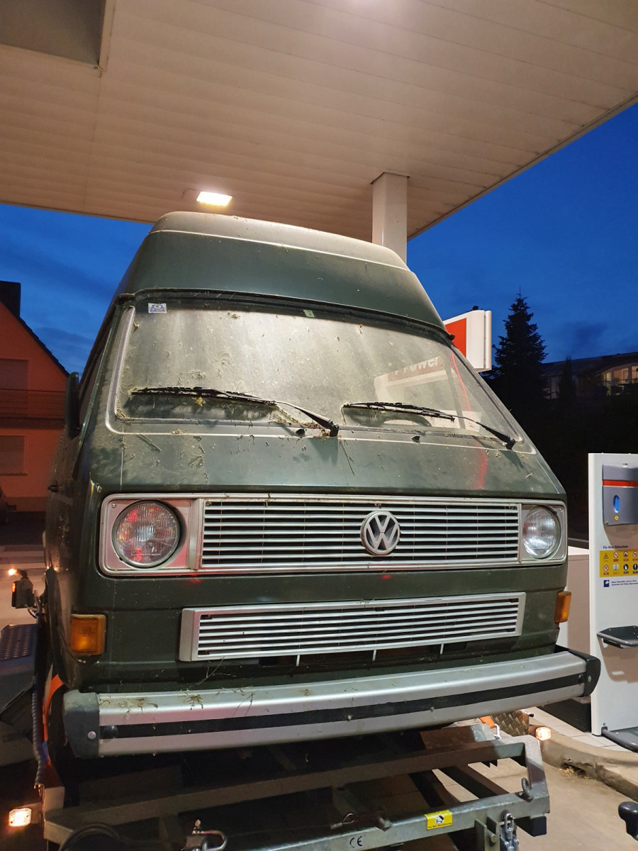 Bulli-Front auf dem Anhänger